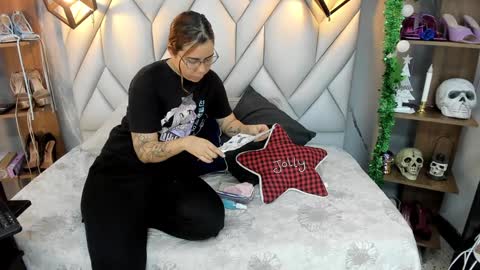 Milena online show from 14, 1, 2025