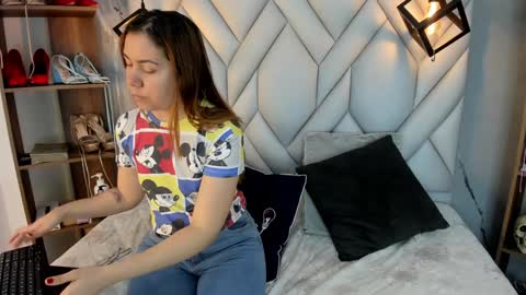 Milena online show from 6, 2, 2025