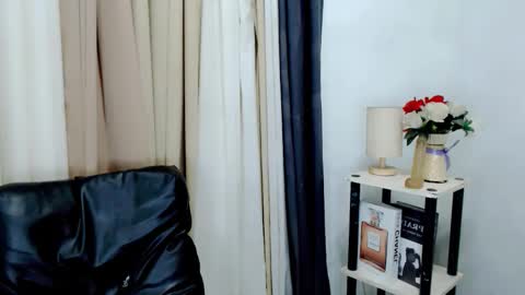 hottie nicole online show from 25, 2, 2026