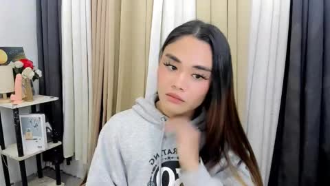 Snapshot of nhics_and_hades chatting on 13, 2, 2026 nhics and hades online show from 13, 2, 2026