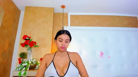 Snapshot of nia_princess52 chatting on 13, 11, 2025 online show from 13, 11, 2025