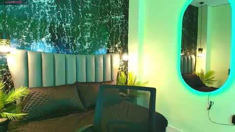 nia_starkx online show from 12, 9, 2025