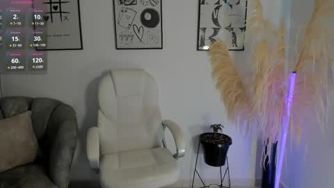 Nia online show from 2, 12, 2025