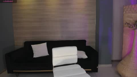 SQUIRTER DOLL    online show from 24, 2, 2026