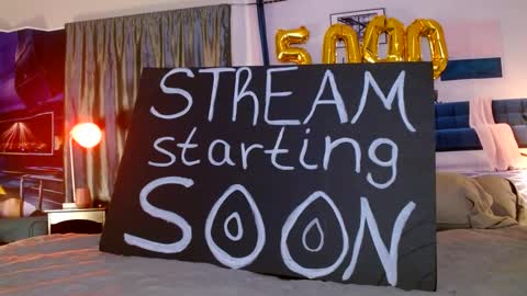 NICE AND SAVVY online show from 5, 10, 2025