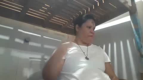 Snapshot of niceasianpussy chatting on 5, 3, 2025 niceasianpussy online show from 5, 3, 2025