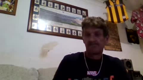 Snapshot of niceozziecockxxx chatting on 5, 11, 2025 Sexiishaine online show from 5, 11, 2025