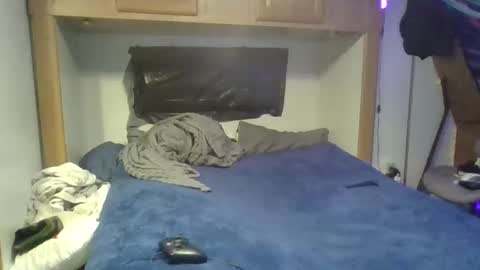 nicholasjesse51 online show from 24, 11, 2025