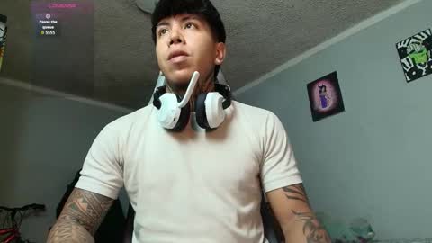 Snapshot of nickhot0609 chatting on 16, 10, 2025 Nickhot0609 online show from 16, 10, 2025