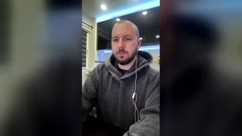 Julian online show from 16, 2, 2026