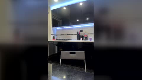 Julian online show from 21, 2, 2026