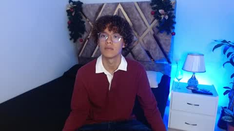 Snapshot of nickolas_moon chatting on 19, 12, 2024 Nickolas Muoz online show from 19, 12, 2024