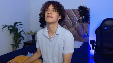 Snapshot of nickolas_moon chatting on 30, 12, 2024 Nickolas Muoz online show from 30, 12, 2024