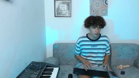 Snapshot of nickolas_moon chatting on 14, 1, 2025 Nickolas Muoz online show from 14, 1, 2025