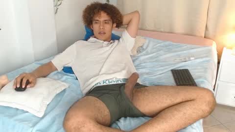 Snapshot of nickolas_moon chatting on 4, 2, 2025 Nickolas Muoz online show from 4, 2, 2025