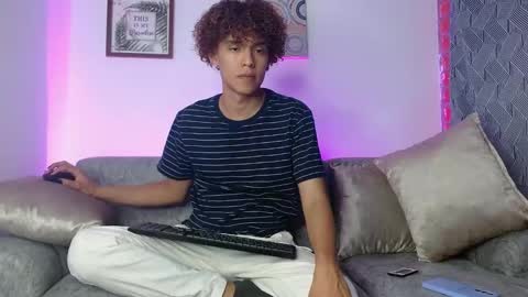 Snapshot of nickolas_moon chatting on 14, 2, 2025 Nickolas Muoz online show from 14, 2, 2025