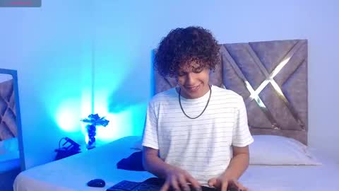 Snapshot of nickolas_moon chatting on 5, 3, 2025 Nickolas Muoz online show from 5, 3, 2025