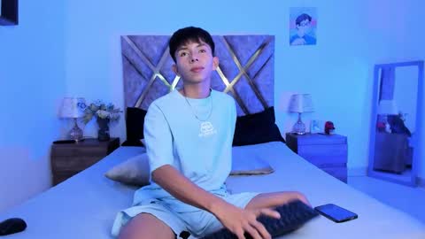Snapshot of nickolas_moon chatting on 19, 10, 2025 Nickolas Muoz online show from 19, 10, 2025