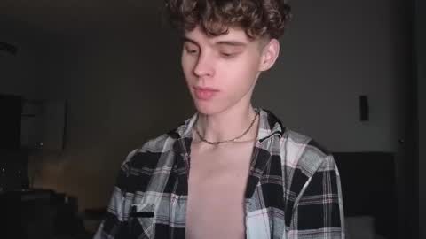 Snapshot of nicky_mart chatting on 28, 10, 2025 Nicki Danny online show from 28, 10, 2025