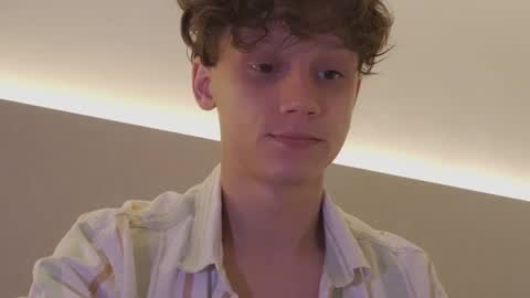 Snapshot of nicky_neal chatting on 17, 10, 2025 Nicky Neal online show from 17, 10, 2025