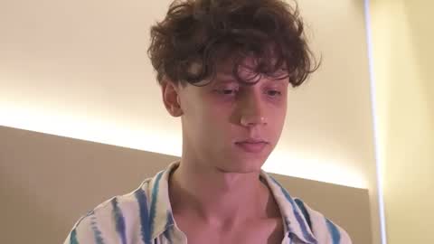 Snapshot of nicky_neal chatting on 21, 10, 2025 Nicky Neal online show from 21, 10, 2025