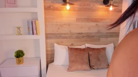 Snapshot of nicky_peyton chatting on 5, 11, 2025 Nicky online show from 5, 11, 2025