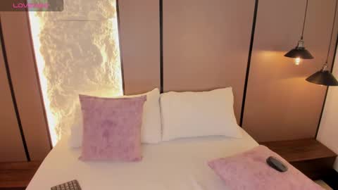 Snapshot of nicky_peyton chatting on 16, 11, 2025 Nicky online show from 16, 11, 2025