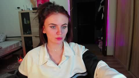 Snapshot of nicky_weekends chatting on 6, 2, 2025 Nicky Weekends online show from 6, 2, 2025