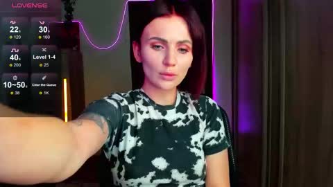 Snapshot of nicky_weekends chatting on 13, 9, 2025 Nicky Weekends online show from 13, 9, 2025