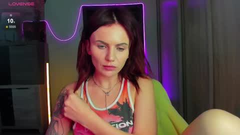 Snapshot of nicky_weekends chatting on 19, 9, 2025 Nicky Weekends online show from 19, 9, 2025