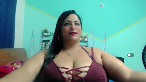Snapshot of nickyribeiro chatting on 6, 10, 2025 nickyribeiro online show from 6, 10, 2025