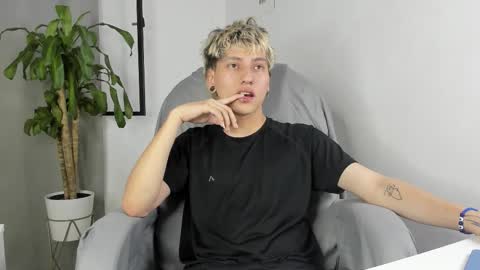 Nico  online show from 27, 10, 2025