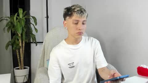 Nico  online show from 14, 11, 2025