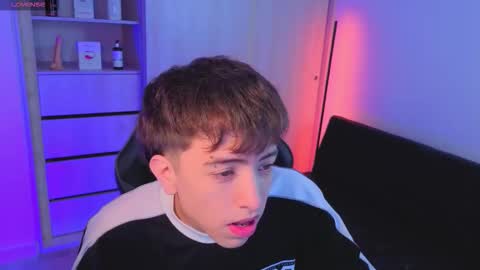 Snapshot of nicoisonline chatting on 22, 10, 2025 Nicolas online show from 22, 10, 2025