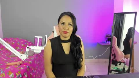 Nicol sanchez online show from 9, 2, 2025