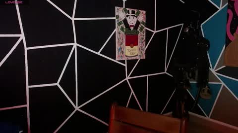 nicolas online show from 4, 11, 2025