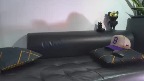 Snapshot of nicolas_veiny chatting on 21, 11, 2025 Nicolas online show from 21, 11, 2025