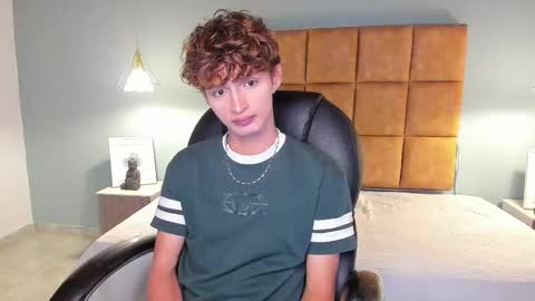 Snapshot of nicolasferrer18 chatting on 13, 11, 2025 nicolasferrer18 online show from 13, 11, 2025