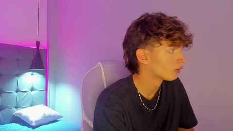 Snapshot of nicolasferrer18 chatting on 30, 11, 2025 nicolasferrer18 online show from 30, 11, 2025