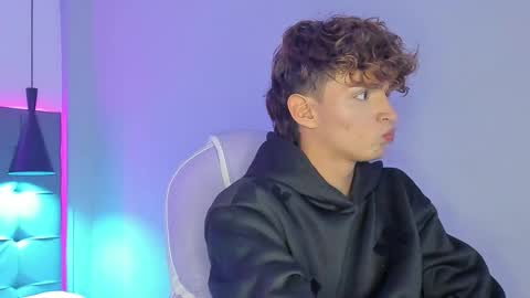 Snapshot of nicolasferrer18 chatting on 3, 12, 2025 nicolasferrer18 online show from 3, 12, 2025