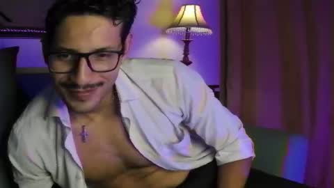 nicolasrodrii online show from 9, 3, 2026