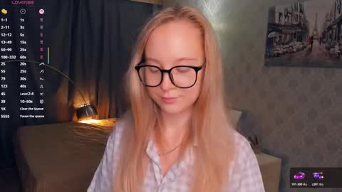 Snapshot of nicolavanderbie chatting on 7, 11, 2025 Nicoletta online show from 7, 11, 2025