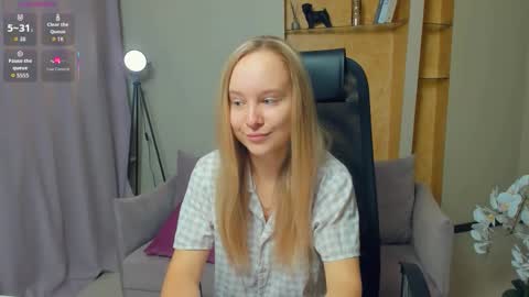 Snapshot of nicolavanderbie chatting on 20, 11, 2025 Nicoletta online show from 20, 11, 2025