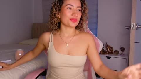 Snapshot of nicolblossom_ chatting on 11, 11, 2025 Nicol online show from 11, 11, 2025