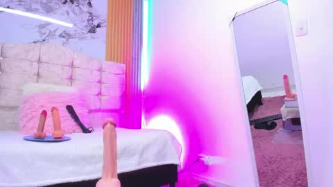 Snapshot of nicole_allen1 chatting on 22, 2, 2025 Nicole online show from 22, 2, 2025