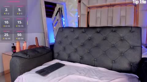 Nicole  online show from 2, 2, 2026