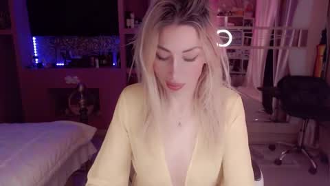 Nicole online show from 10, 1, 2026