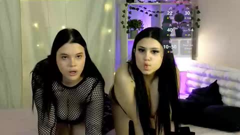 My name is Nicole. I m completely new here online show from 25, 9, 2025