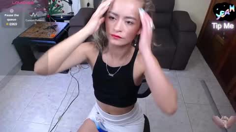 Nicole Santana online show from 6, 12, 2024