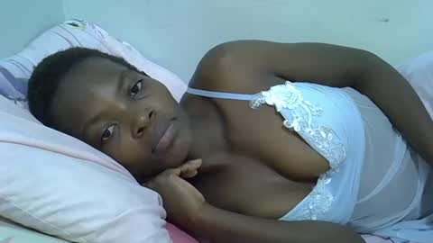 nicoleberry254 online show from 4, 2, 2025